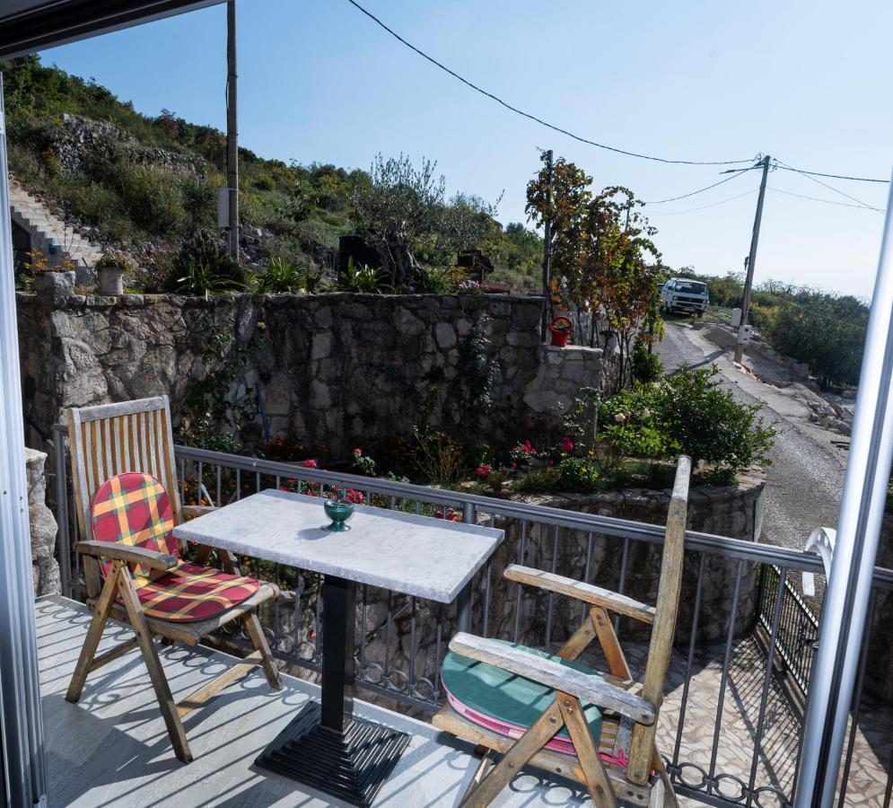 Apartmani Kamena Ruza Budua Esterno foto